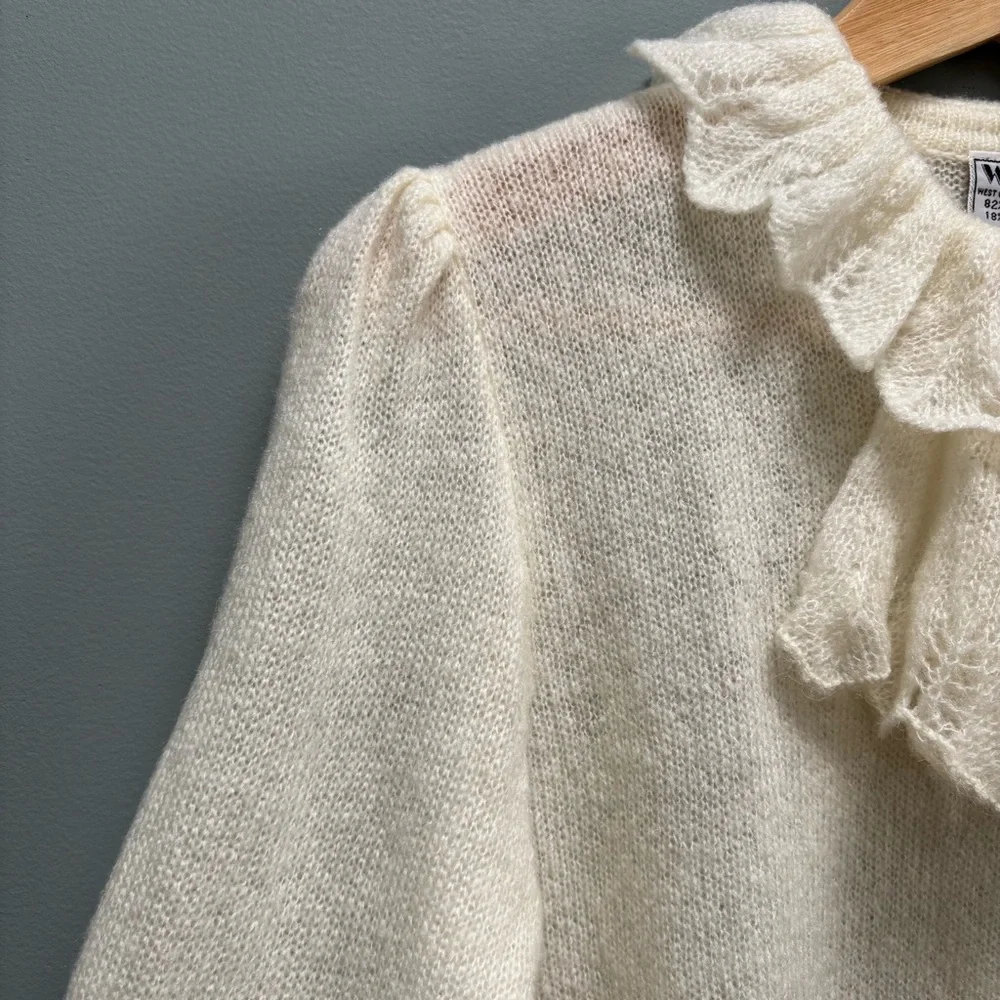 Vintage Victorian Style Sweater in Ivory - Picture 3 of 7